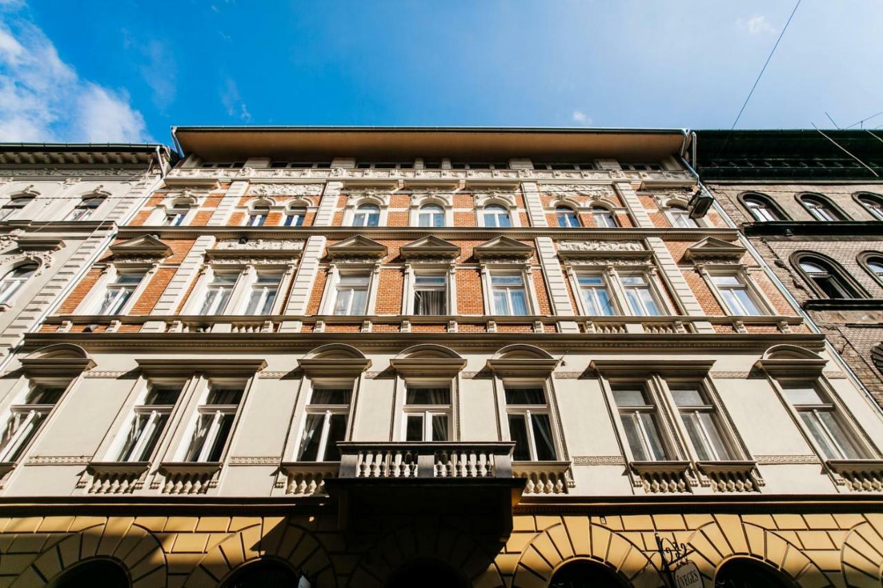 Cape Code Apartment Budapest Bagian luar foto