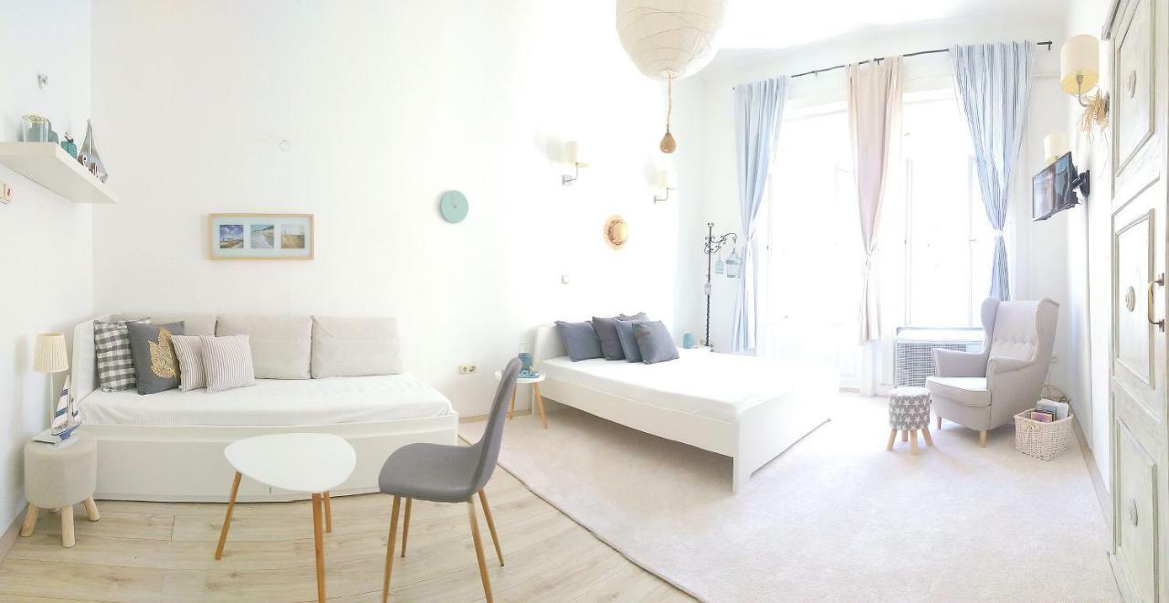Cape Code Apartment Budapest Bagian luar foto