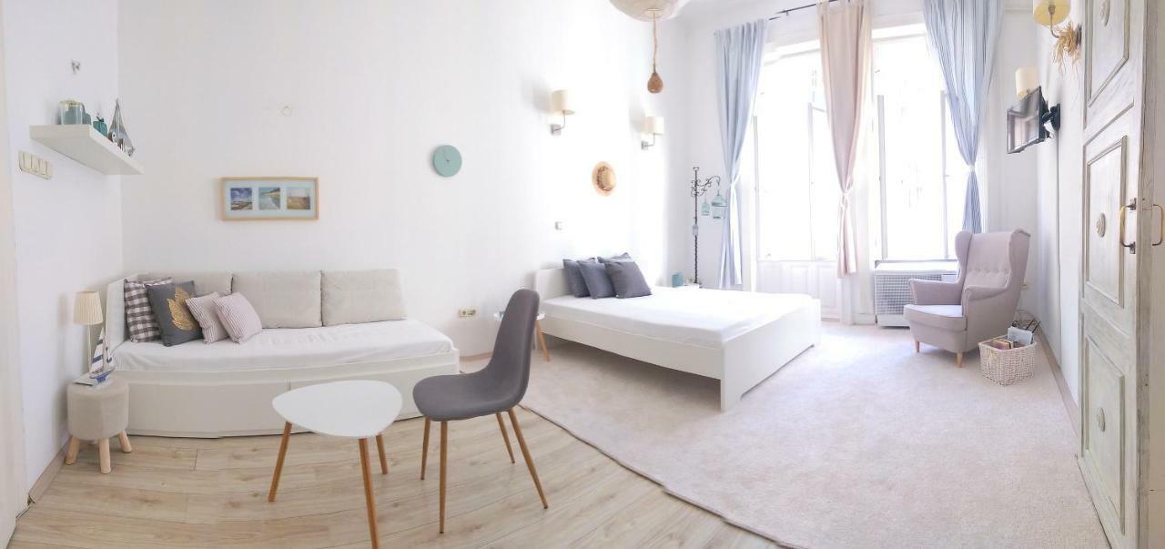 Cape Code Apartment Budapest Bagian luar foto
